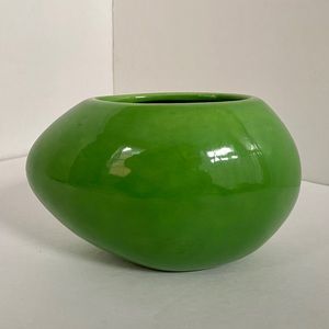 Vintage Haeger egg vase MCM